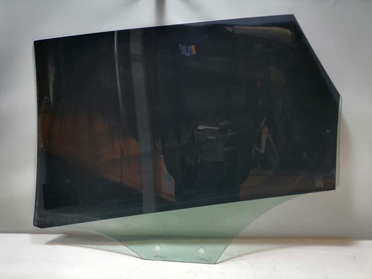 Audi A4 8K B8 original Türscheibe hinten rechts Kombi Avant Bj.2010